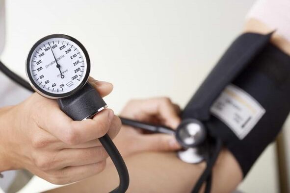 Orang yang mempunyai tekanan darah tinggi dilarang mengikuti diet malas