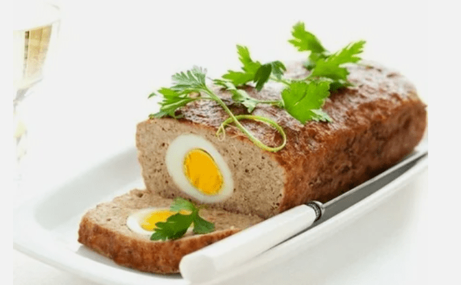 Gulungan daging dengan telur pada diet Ducan